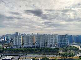 Len's Den - Flat in Pasay City Mall of Asia Manila