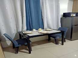 Len's Den - Flat in Pasay City Mall of Asia Manila