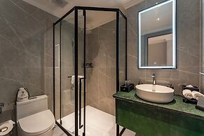 GRAND HOTEL du LAC Boutique Saigon