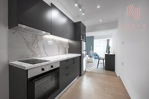 Venus, Nilie Hospitality MGMT