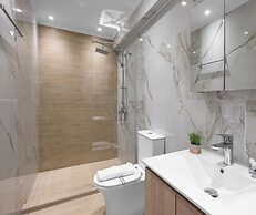 Venus, Nilie Hospitality MGMT