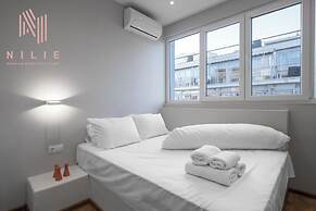 Venus, Nilie Hospitality MGMT