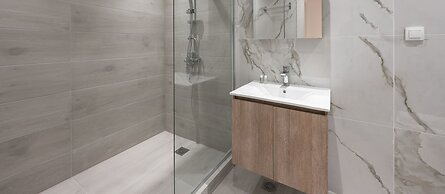 Venus, Nilie Hospitality MGMT