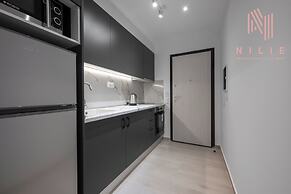 Venus, Nilie Hospitality MGMT