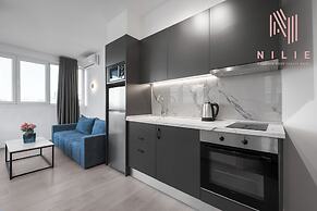 Venus, Nilie Hospitality MGMT