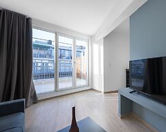 Venus, Nilie Hospitality MGMT