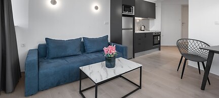 Venus, Nilie Hospitality MGMT