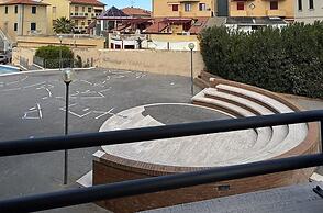 Central Area Close to the Beach-rif Palme