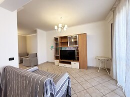 Central Area Close to the Beach-rif Palme