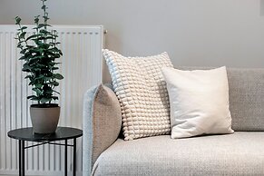 Lyndon Deluxe Studio Athens Escape