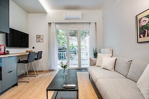 Lyndon Deluxe Studio Athens Escape