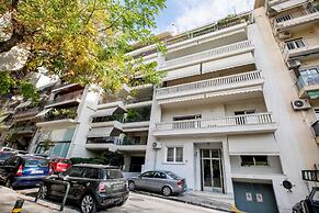 Lyndon Deluxe Studio Athens Escape