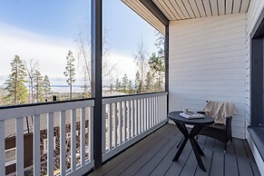 Spacious 2BR Cabin at Riihivuori Peak