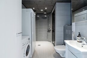 Spacious 2BR Cabin at Riihivuori Peak