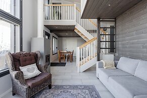 Spacious 2BR Cabin at Riihivuori Peak