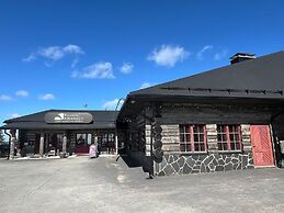 Spacious 2BR Cabin at Riihivuori Peak