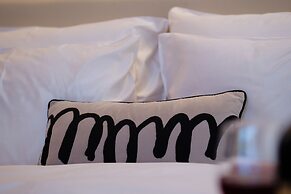 Yes Rustic Luxury Rome Art Hotel