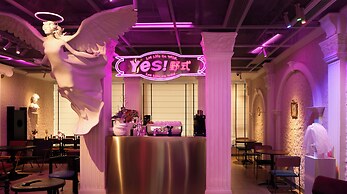 Yes Rustic Luxury Rome Art Hotel