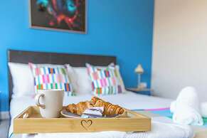 Spacious 4-bed, Free Parking, Short or Long Stays