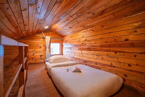 Moustache Select Mukteshwar