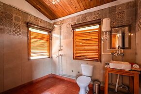 Moustache Select Mukteshwar