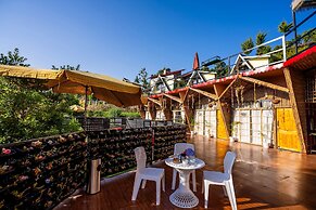 Moustache Select Mukteshwar