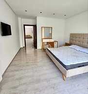 Luxury Appart With Pool Near to the Beach