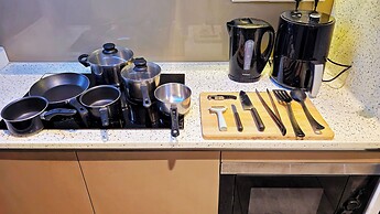 Millerz Square Family Rooms by TwoFive