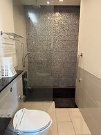 Swiss Garden Residences by Roomy