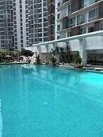 Swiss Garden Residences by Roomy