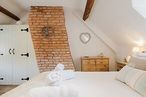 Sweetheart Cottage-Cosy 2BD in Cotswolds