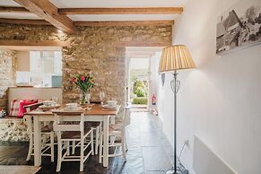 Sweetheart Cottage-Cosy 2BD in Cotswolds