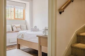 Sweetheart Cottage-Cosy 2BD in Cotswolds