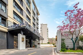 Mehood Lestie Hotel Pazhou Convention and Exhibition Center Branch - F