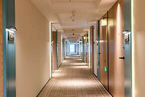 Mehood Lestie Hotel Pazhou Convention and Exhibition Center Branch - F