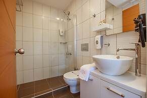 NO 14 HOTEL & BISTRO GOCEK