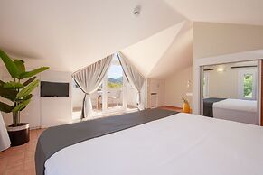 NO 14 HOTEL & BISTRO GOCEK