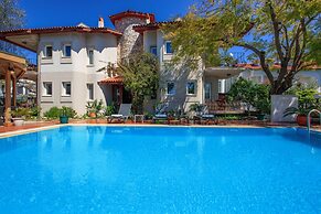 NO 14 HOTEL & BISTRO GOCEK