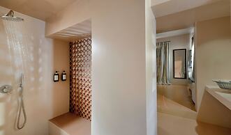 Terra Verde Oia by K&K