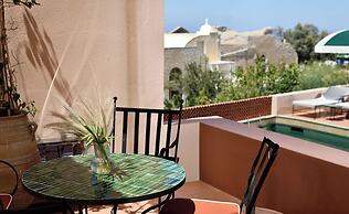Terra Verde Oia by K&K