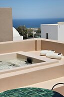 Terra Verde Oia by K&K