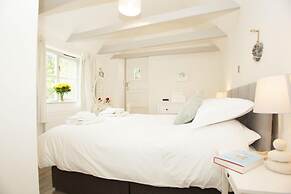 Malt Cottage Sleeps4-patio-petsok-parking