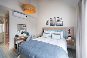 The Ship Hotel