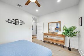 Near Zoo & Riverwalk: Spacious Home w/ Heated Pool