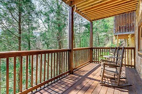 4 Mi to Dtwn Gatlinburg: Hot Tub Haven in Smokies!