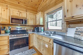 4 Mi to Dtwn Gatlinburg: Hot Tub Haven in Smokies!