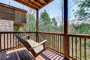 4 Mi to Dtwn Gatlinburg: Hot Tub Haven in Smokies!