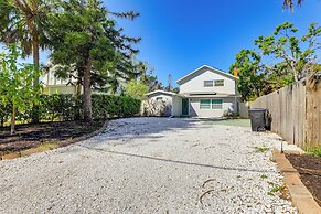 Saltwater Pool & Putting Green: Bradenton Oasis