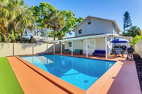 Saltwater Pool & Putting Green: Bradenton Oasis