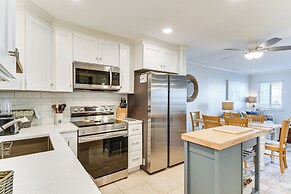 Beachfront Abode w/ Pool Access in Gulf Shores!